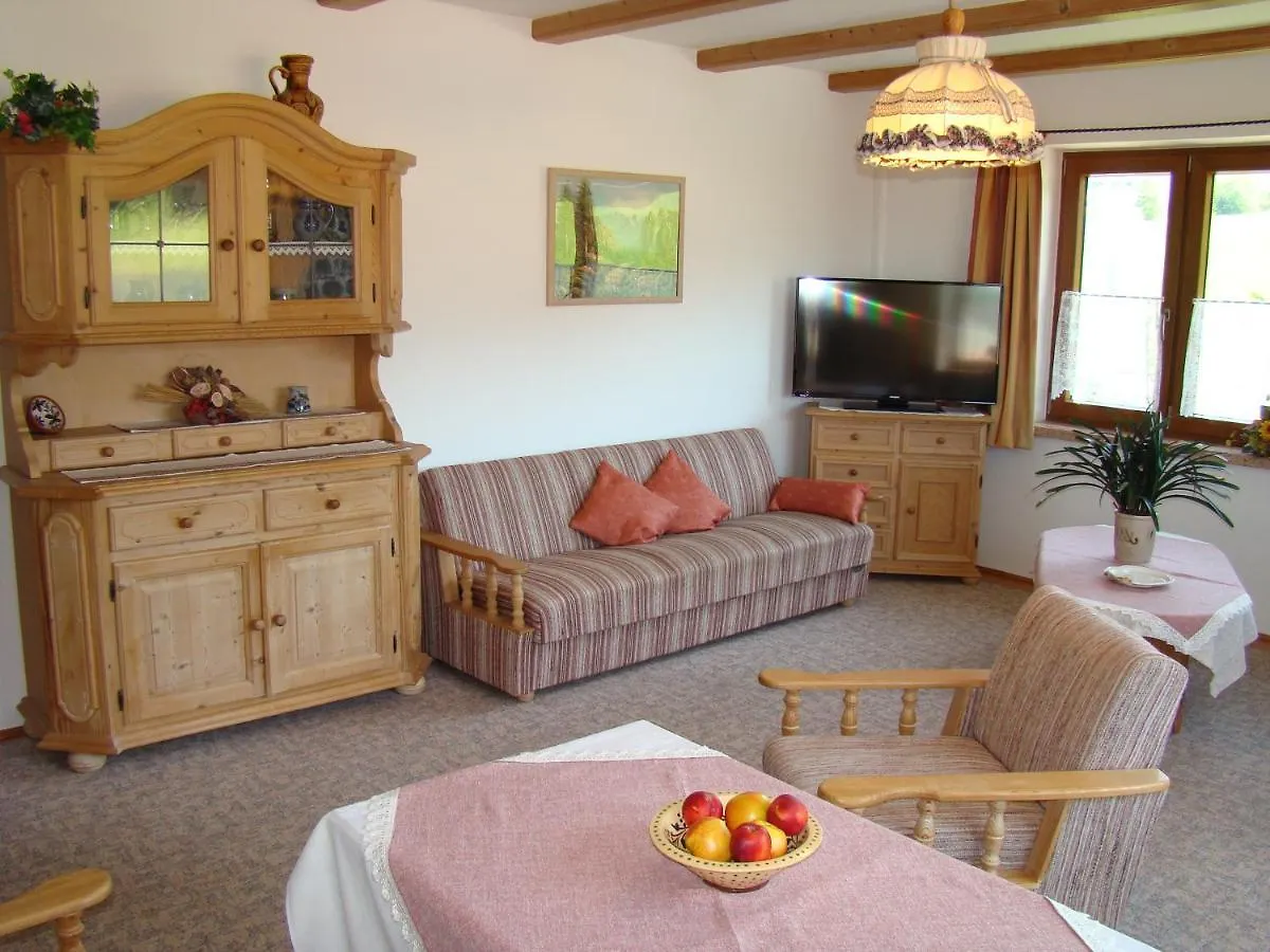 Gaestehaus St. Bartholomae Samerberg Apartamento