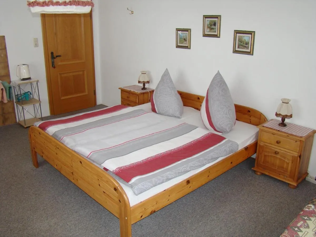 Apartamento Gaestehaus St. Bartholomae Samerberg